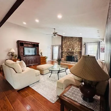 Villa Ranch Garden Retreat